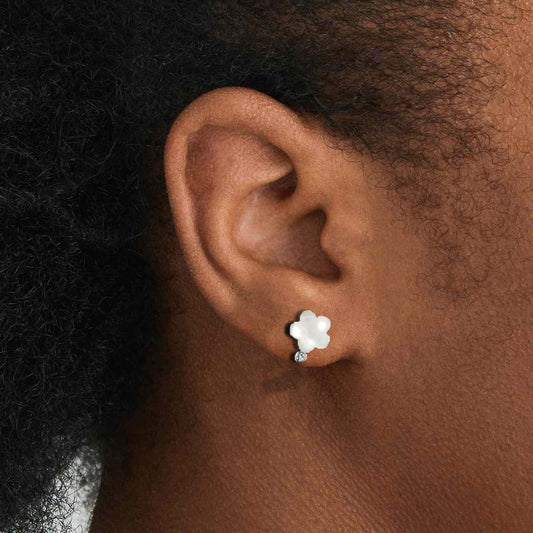 Asclepias Single Flower & Diamond Earrings