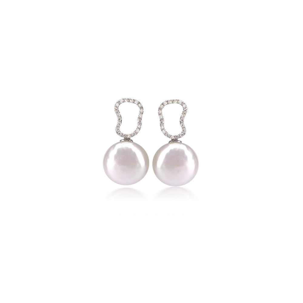 Freshwater Coin Pearl Earrings with Diamond Details